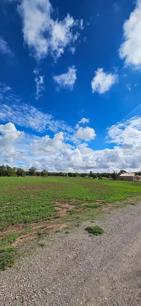 7 Eli Ct, Belen, NM 87002 photo 2