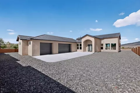 1710 Leon Ct NE, Rio Rancho, NM 87144