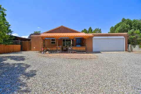 6236 Hannett Ave NE, Albuquerque, NM 87110