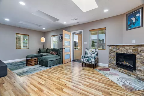 1763 Indian School Rd NW, Albuquerque, NM 87104