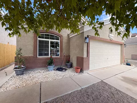 2851 Merlot Dr SW, Albuquerque, NM 87121