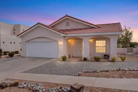 4222 Skyview Crest Rd NW, Albuquerque, NM 87114