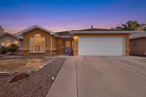 6215 Summer Ray Rd NW, Albuquerque, NM 87120
