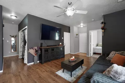 1820 Count Fleet St SE, Albuquerque, NM 87123