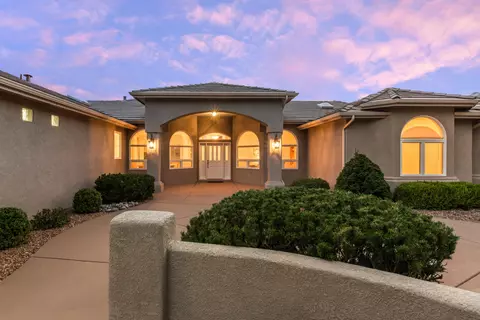 13215 Canyon Edge Trl NE, Albuquerque, NM 87111