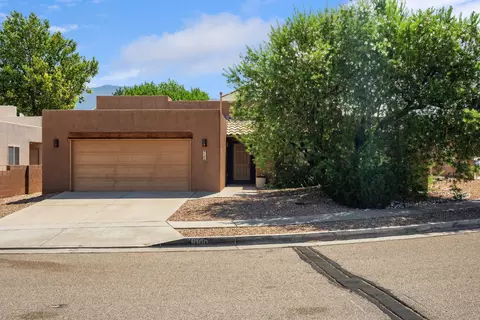 9100 Silverwood Dr NE, Albuquerque, NM 87113