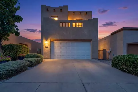 3751 Candelarias Ln NW, Albuquerque, NM 87107