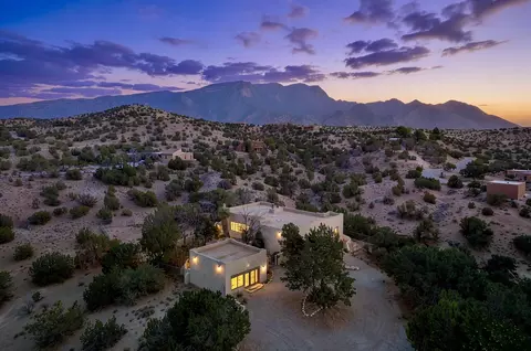 16 Chaparral Rd, Placitas, NM 87043