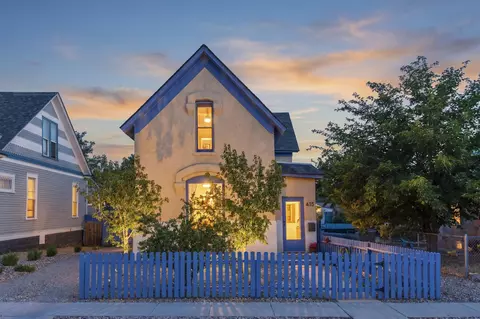 415 Edith Blvd SE, Albuquerque, NM 87102