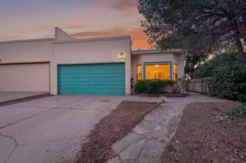 6456 Pine Park Pl NE, Albuquerque, NM 87109