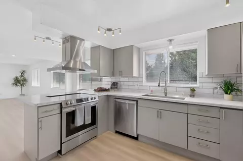 10302 San Gabriel Rd NE, Albuquerque, NM 87111