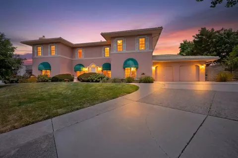 10136 Masters Dr NE, Albuquerque, NM 87111