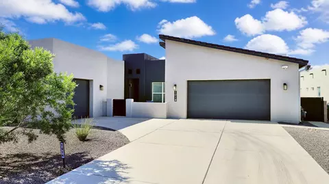1014 21st Ave SE, Rio Rancho, NM 87124