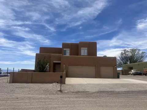 1742 17th Ave SE, Albuquerque, NM 87124
