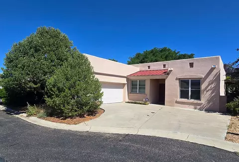 3 Broken Rock Pl, Santa Fe, NM 87508