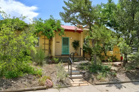 300 Tulane Pl NE, Albuquerque, NM 87106