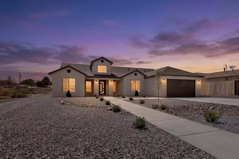 1613 33rd St SE, Rio Rancho, NM 87124