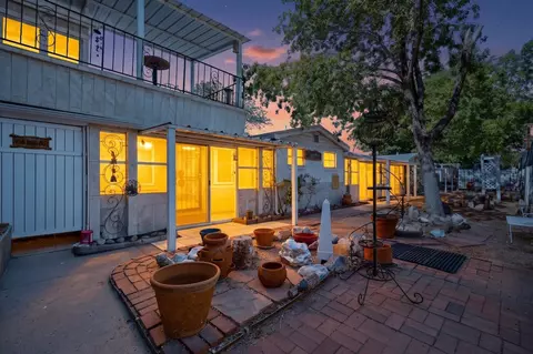 415 Vassar Dr SE, Albuquerque, NM 87106