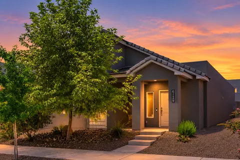 6129 Strand Loop SE, Albuquerque, NM 87106