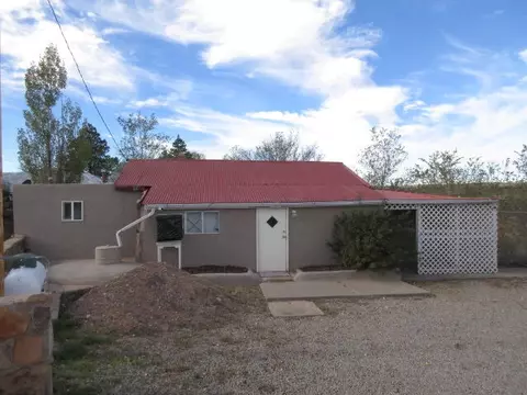 450 Riverside Dr, Santa Rosa, NM 88435
