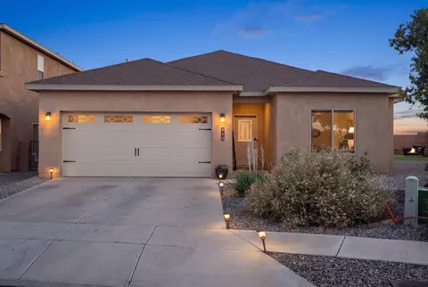 940 Firewheel Loop SW, Los Lunas, NM 87031