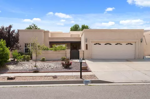 8405 Petaluma Dr NE, Albuquerque, NM 87122