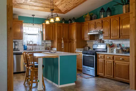Kitchen - 106 Knox Dr, Elephant Butte, NM 87935 photo 1 of 1