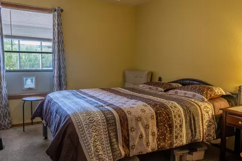Bedroom - 106 Knox Dr, Elephant Butte, NM 87935 photo 2 of 5