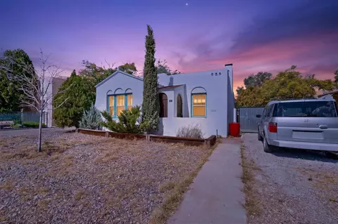 219 Vassar Dr SE, Albuquerque, NM 87106