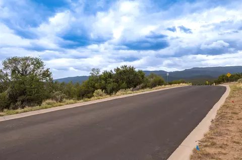 95 Raindance Rd, Sandia Park, NM 87047