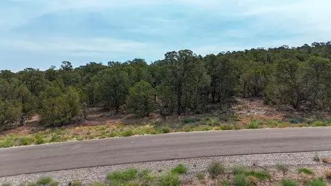 7 Magnify Ct, Tijeras, NM 87059