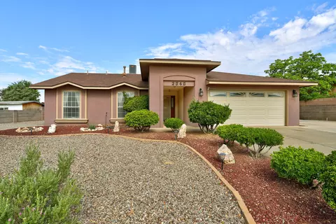 2040 Clearwater Loop NE, Rio Rancho, NM 87144