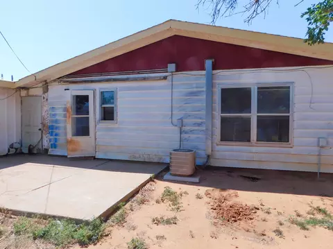620 W 18th St, Clovis, NM 88101 photo 9