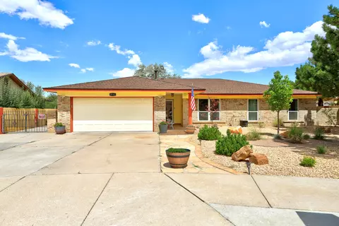 8713 Supreme Ct NE, Albuquerque, NM 87109