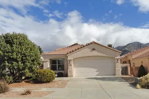4928 Skyline View Ct NE, Albuquerque, NM 87111
