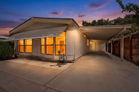 8524 River St NE, Albuquerque, NM 87113