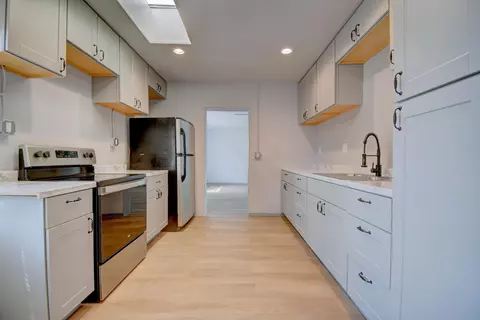 2708 Monroe St NE, Albuquerque, NM 87110