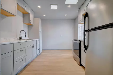 2708 Monroe St NE, Albuquerque, NM 87110