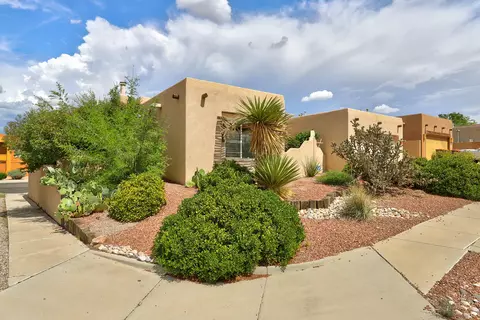 4215 New Vistas Ct NW, Albuquerque, NM 87114