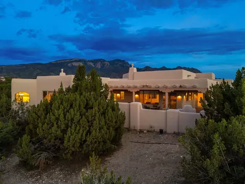 2 White Mesa Trl, Placitas, NM 87043