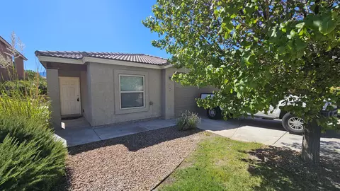 806 Vargas Dr, Bernalillo, NM 87004