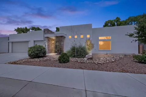 239 Vista Azul Ln NW, Albuquerque, NM 87114