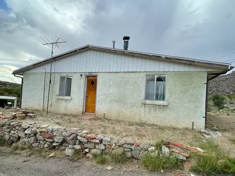 12 Nieves Rd SE, Albuquerque, NM 87123