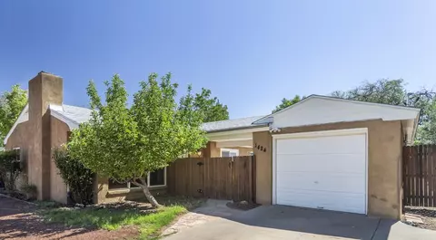 1424 Bryn Mawr Dr NE, Albuquerque, NM 87106