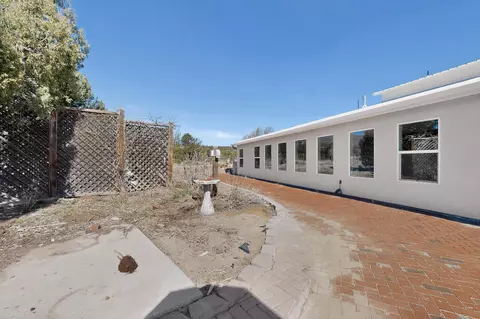 Exterior - 26 Juniper Hill Loop, Cedar Crest, NM 87008 photo 8 of 14