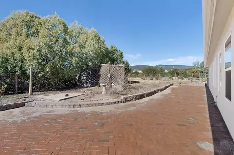 Exterior - 26 Juniper Hill Loop, Cedar Crest, NM 87008 photo 7 of 14