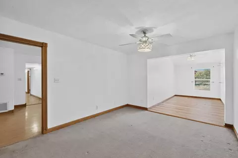 Living - 26 Juniper Hill Loop, Cedar Crest, NM 87008 photo 4 of 7