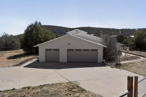 Exterior - 26 Juniper Hill Loop, Cedar Crest, NM 87008 photo 1 of 14