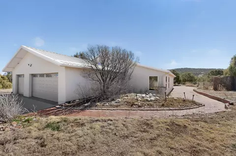 Exterior - 26 Juniper Hill Loop, Cedar Crest, NM 87008 photo 3 of 14