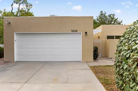 9635 Village Green Dr NE, Albuquerque, NM 87111